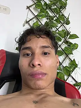 NelModel1 online show from 05-31-26, 12:16