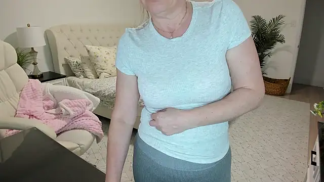 Vika73 online show from 03-11-26, 11:04