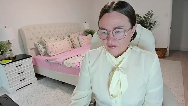Vika73 online show from 07-11-26, 12:16