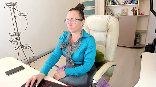 Vika73 online show from 11-13-25, 08:07