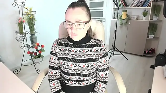 Vika73 online show from 02-06-26, 06:42