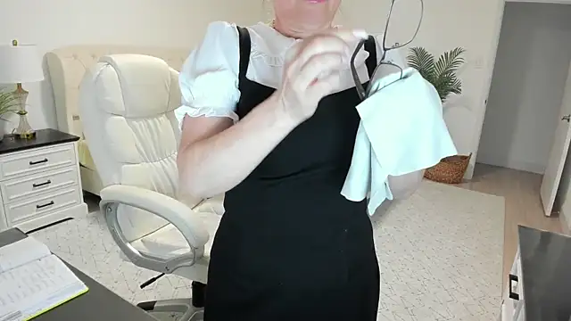 Vika73 online show from 04-13-26, 11:36