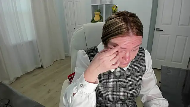 Vika73 online show from 03-18-25, 12:50