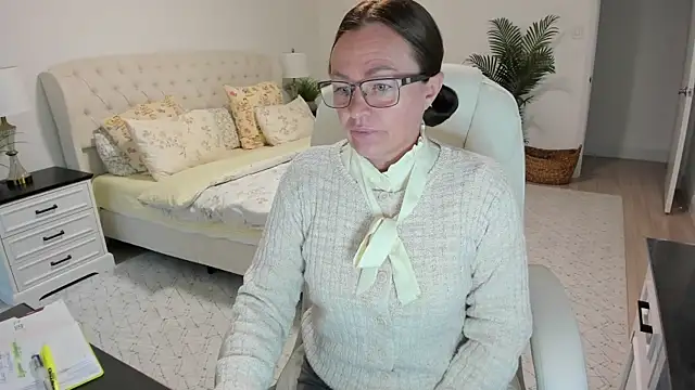 Vika73 online show from 05-20-26, 11:18