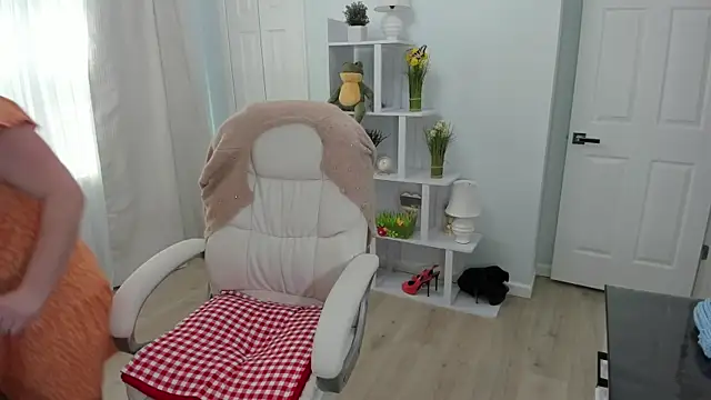 Vika73 online show from 03-14-25, 04:51