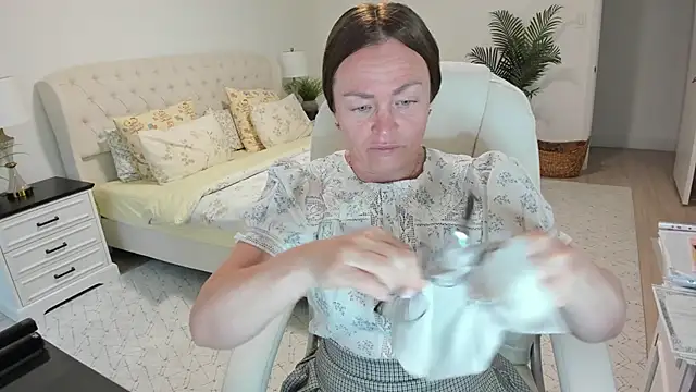 Vika73 online show from 05-11-26, 11:55