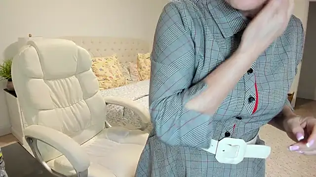 Vika73 online show from 03-20-26, 11:00