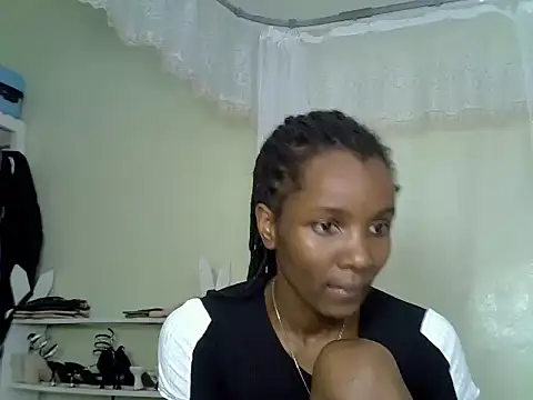 Snapshot of Sexy_vylsa chatting on 06-16-26, 05:46 Sexy vylsa online show from 06-16-26, 05:46