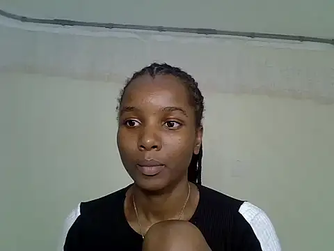 Snapshot of Sexy_vylsa chatting on 06-20-26, 06:57 Sexy vylsa online show from 06-20-26, 06:57