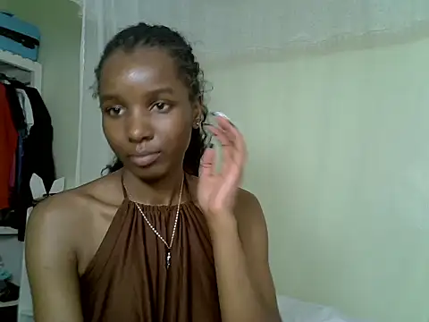 Snapshot of Sexy_vylsa chatting on 06-08-26, 01:22 Sexy vylsa online show from 06-08-26, 01:22