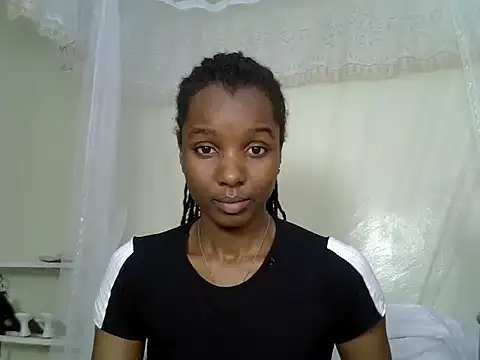 Snapshot of Sexy_vylsa chatting on 06-13-26, 06:50 Sexy vylsa online show from 06-13-26, 06:50