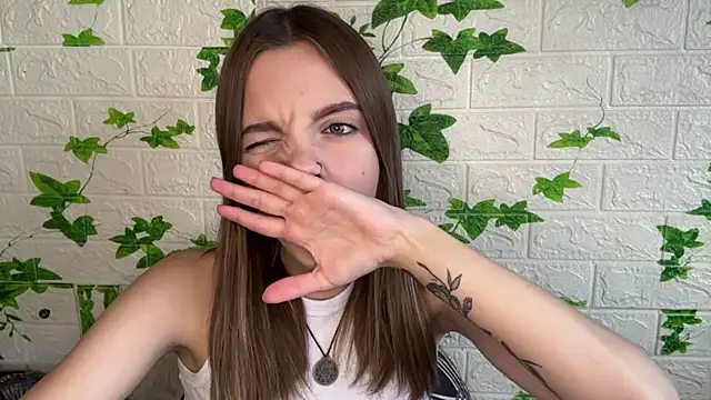 LisaPorse online show from 06-26-26, 02:12