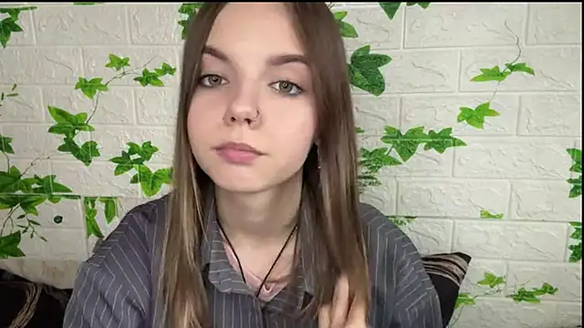 LisaPorse online show from 06-01-26, 02:39