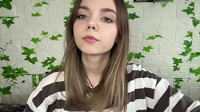 LisaPorse online show from 06-02-26, 02:06