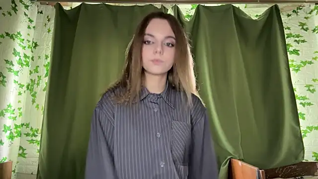 LisaPorse online show from 05-28-26, 02:12