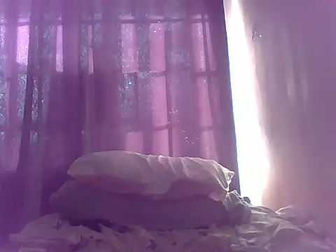 Snapshot of kee_vigin chatting on 06-15-26, 04:45 kee vigin online show from 06-15-26, 04:45