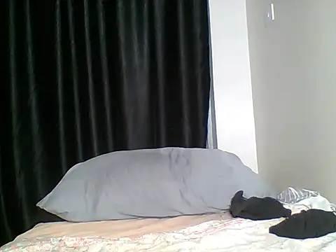 Snapshot of kee_vigin chatting on 06-18-26, 02:21 kee vigin online show from 06-18-26, 02:21