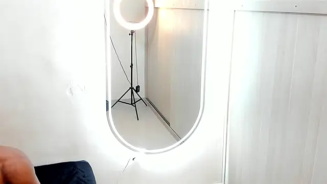 Snapshot of Joao_da_silva19 chatting on 06-03-26, 01:01 Joao da silva19 online show from 06-03-26, 01:01