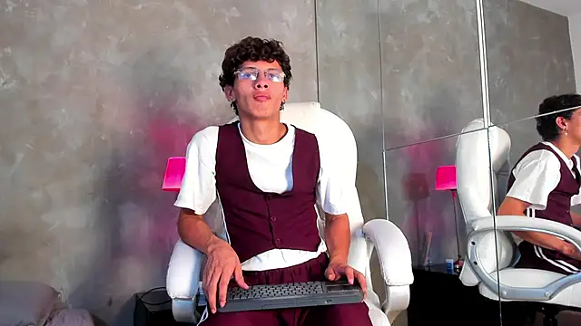 Ethan todd online show from 05-23-26, 03:27