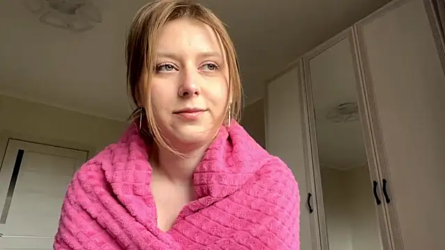 HeyItsAgata online show from 05-17-26, 07:19