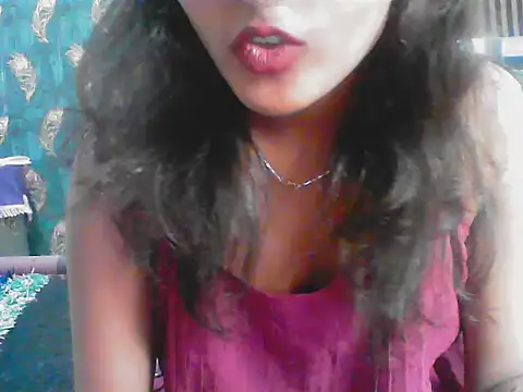 Diana Penty online show from 06-02-26, 01:44