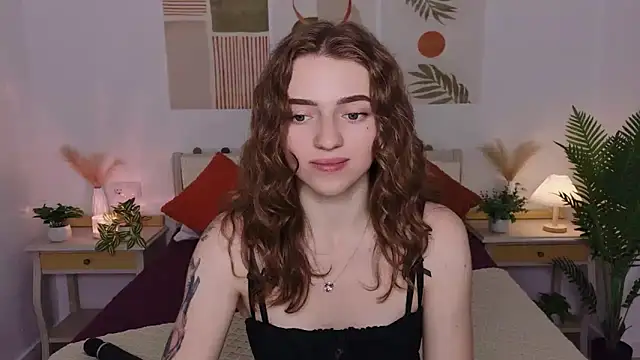 Snapshot of TayloryStar chatting on 06-13-26, 12:03 TayloryStar online show from 06-13-26, 12:03