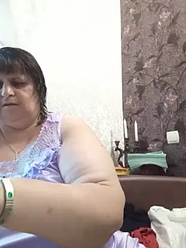 Snapshot of LisichkaOksana chatting on 06-29-26, 05:45 LisichkaOksana online show from 06-29-26, 05:45