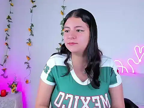 EngelStonee online show from 06-07-26, 12:43