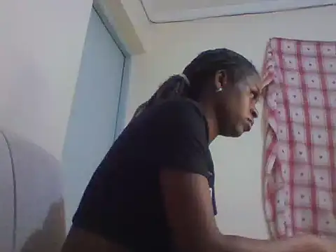 Snapshot of creamyca2 chatting on 06-02-26, 11:49 creamyca2 online show from 06-02-26, 11:49