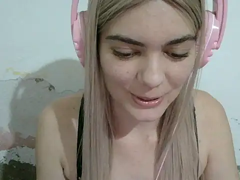 Angel Ristoww online show from 05-19-26, 02:29