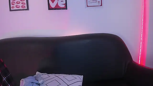 Sweet Fireee online show from 06-24-26, 09:12