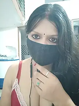ZOYA-STRIP online show from 06-21-26, 04:46