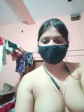 ZOYA-STRIP online show from 06-28-26, 09:32