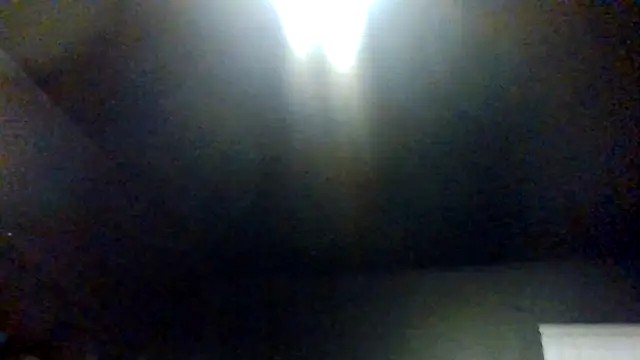 Snapshot of Tallhungcloudyyy chatting on 06-12-26, 06:33 Tallhungcloudyyy online show from 06-12-26, 06:33