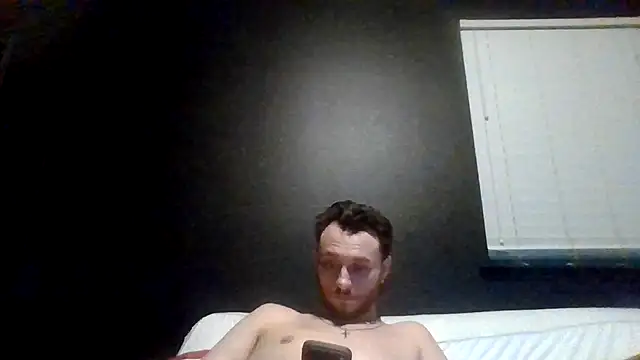 Snapshot of Tallhungcloudyyy chatting on 06-15-26, 06:35 Tallhungcloudyyy online show from 06-15-26, 06:35