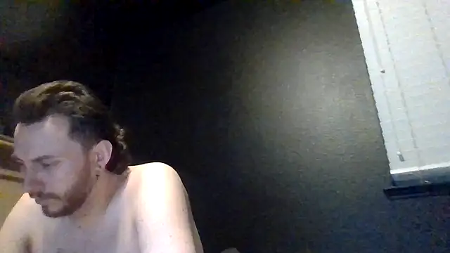 Snapshot of Tallhungcloudyyy chatting on 06-07-26, 09:14 Tallhungcloudyyy online show from 06-07-26, 09:14
