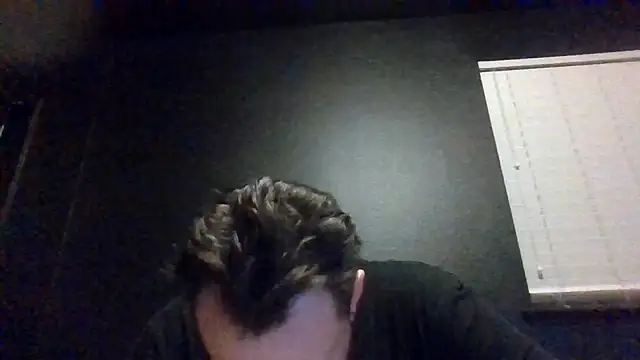 Snapshot of Tallhungcloudyyy chatting on 05-31-26, 11:27 Tallhungcloudyyy online show from 05-31-26, 11:27