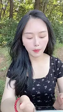 Snapshot of lylxili chatting on 06-27-26, 07:58 lylxili online show from 06-27-26, 07:58