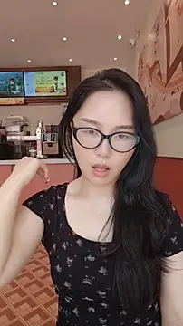 Snapshot of lylxili chatting on 06-16-26, 05:51 lylxili online show from 06-16-26, 05:51