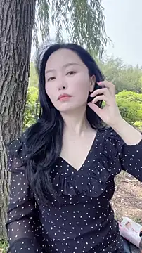 Snapshot of lylxili chatting on 06-26-26, 05:57 lylxili online show from 06-26-26, 05:57