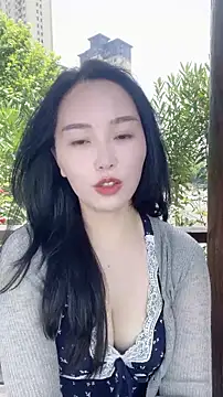 Snapshot of lylxili chatting on 06-29-26, 04:41 lylxili online show from 06-29-26, 04:41