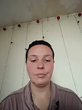 ArinaSwan01 online show from 05-17-26, 01:44