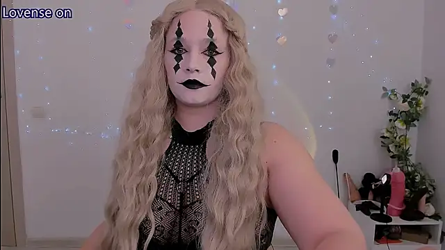 evilla brill  online show from 06-08-26, 10:27