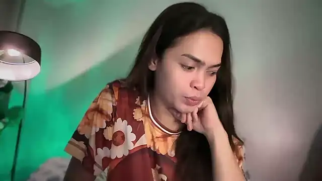 Amylaa online show from 06-19-26, 12:44