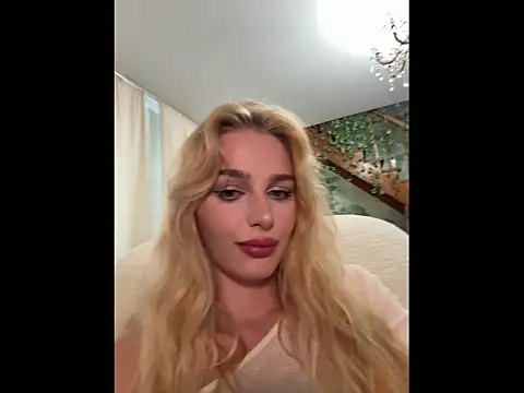 Golden  Daisy online show from 06-03-26, 02:33