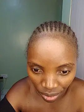 Alianamilly0 online show from 05-17-26, 03:01