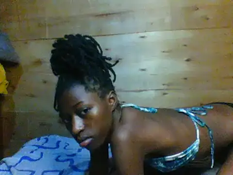 Snapshot of MyrahEbony chatting on 05-20-26, 06:21 MyrahEbony online show from 05-20-26, 06:21