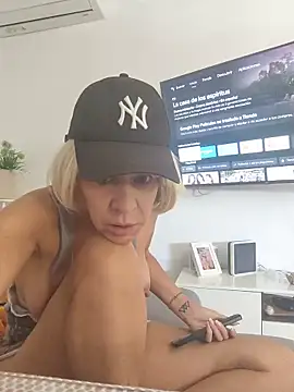 MartinaX X online show from 05-18-26, 08:52