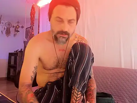 Miguel angeel  online show from 06-10-26, 02:51