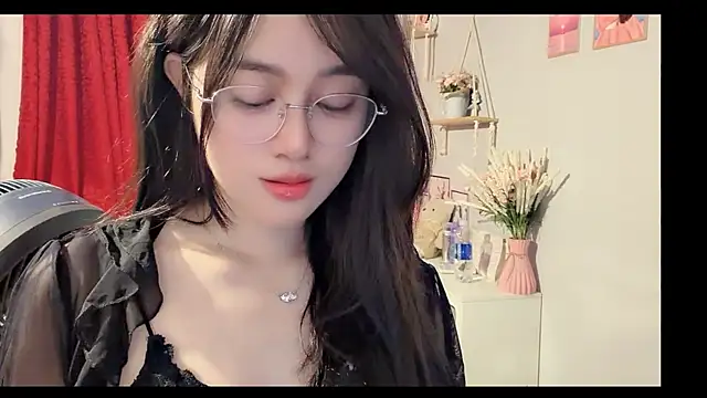 Bee-Cherry online show from 06-29-26, 06:09